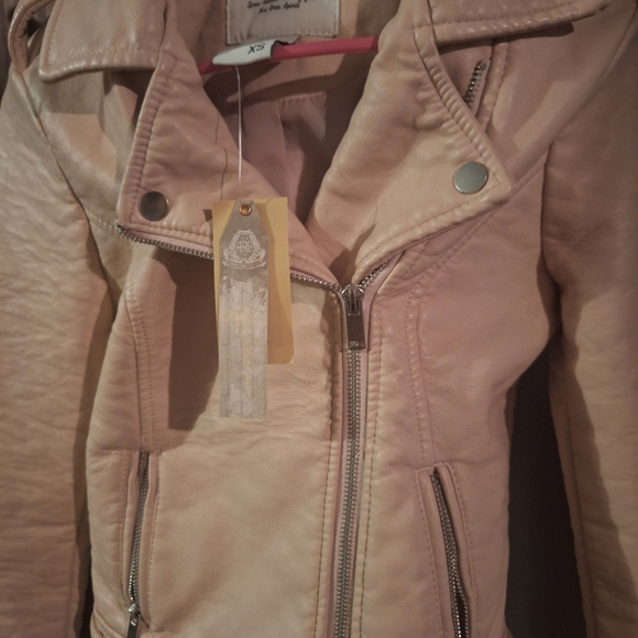NWT AMERICAN RAG X SMALL PLEATHER VERY LIGHT PINK MOTO JACKET - Picture 6 of 9